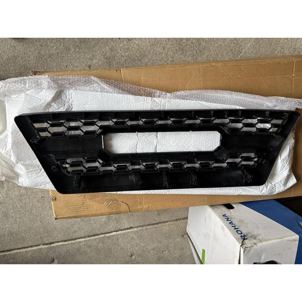 Black Front Bumper Center Grille For 06-09 Toyota 4Runner SUV